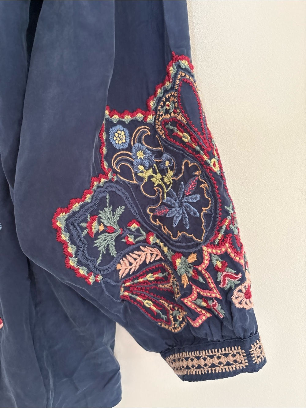 Johnny Was Biya embroidered blouse - Picture 3 of 6